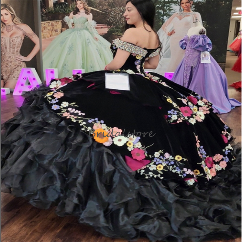 Luxury Charro Black Quinceanera Dress 2024 Mexican Costume Ball Gown Tiered Flowers Sweet 15 Years Birthday Dress Vestido De Xv Vestidos Debutantes Ma