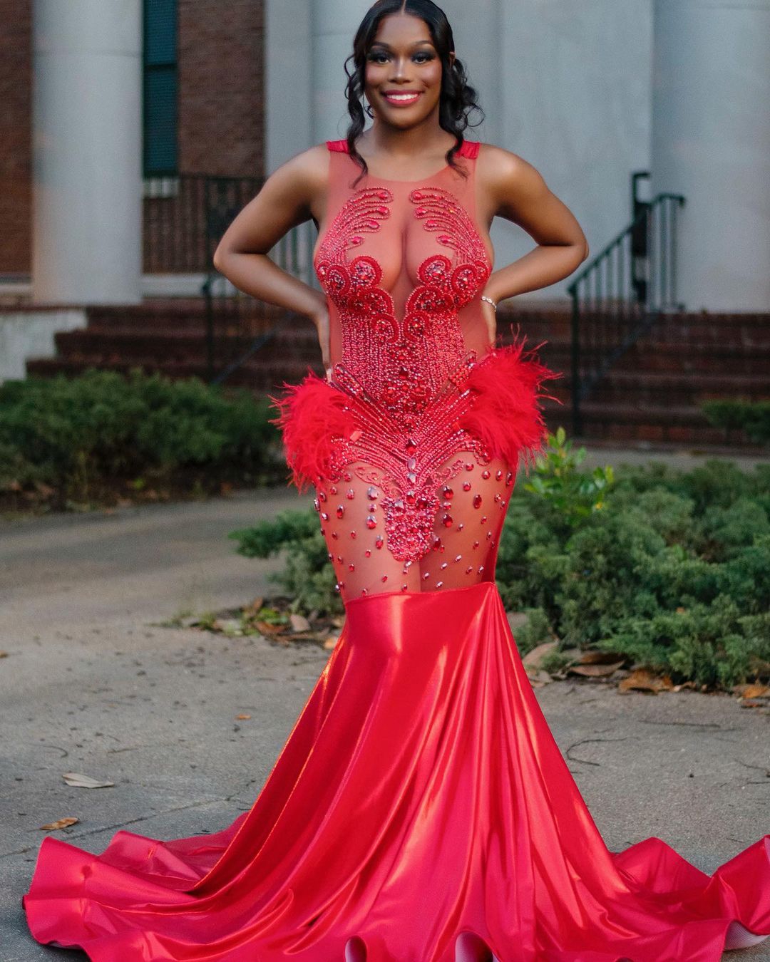 Plus Size Arabic Red Mermaid Evening Dresses Beaded Sequins Feather Formal Party Prom Gowns Sexy See Through Dress
