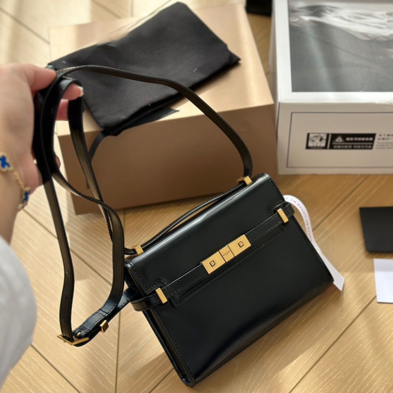 Designer MANHATTAN MINI CROSSBODY BAG Woman Fashion luxury brand Shoulder Bag Metal strap Purse Women