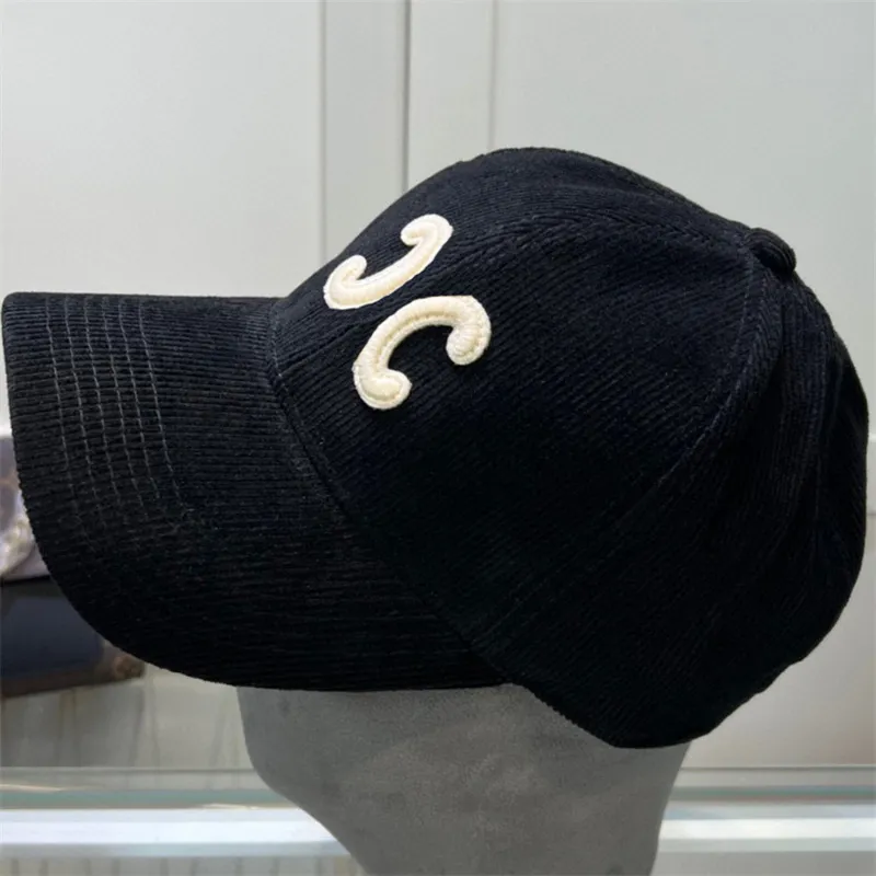 Autumn Corduroy Baseball Caps Designer Mens Winter Cotton Sport Bucket Hats Embroidery Women Sunbonnet Designers Luxurys Ball Cap Casquette accessories