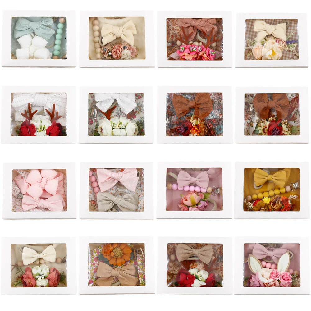 Gift Sets 4Pcs/Set Flower Print Baby Bib Headband Elastic Nylon Hair Band Food Grade Silicone Beads Pacifier Clip Chain Christmas Gift Box 231006