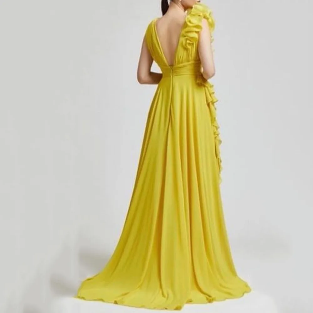 Elegant Long Yellow Evening Dresses V Neck Chiffon Sleeveless with Slit A Line Pleated Floor Length Dress for Special Requests
