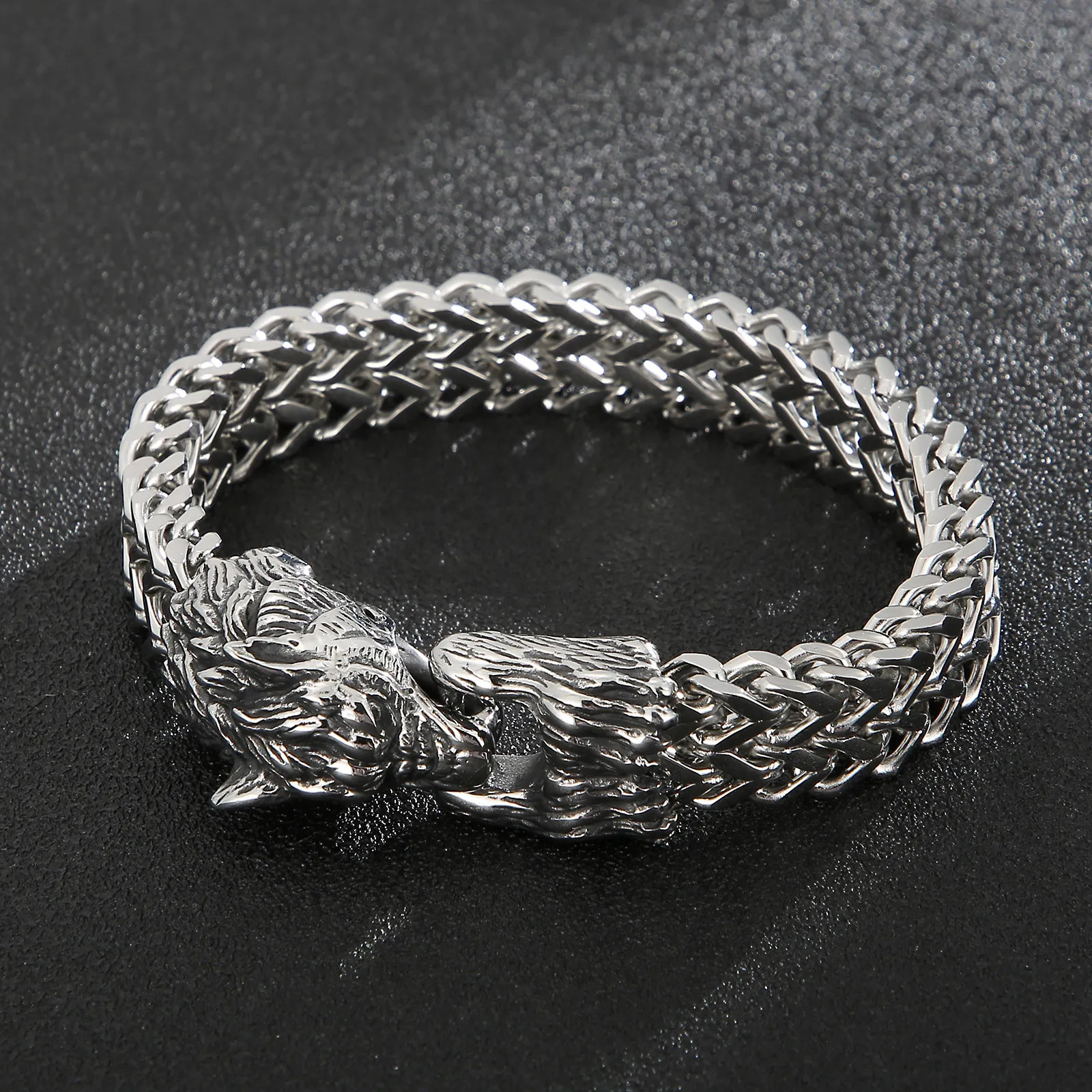 Charm Bracelets Fongten Wolf Head Animal Punk Men Bracelet Viking Retro Stainless Steel Wristband Charm Trendy Mesh Chain Bangle Jewelry 231009