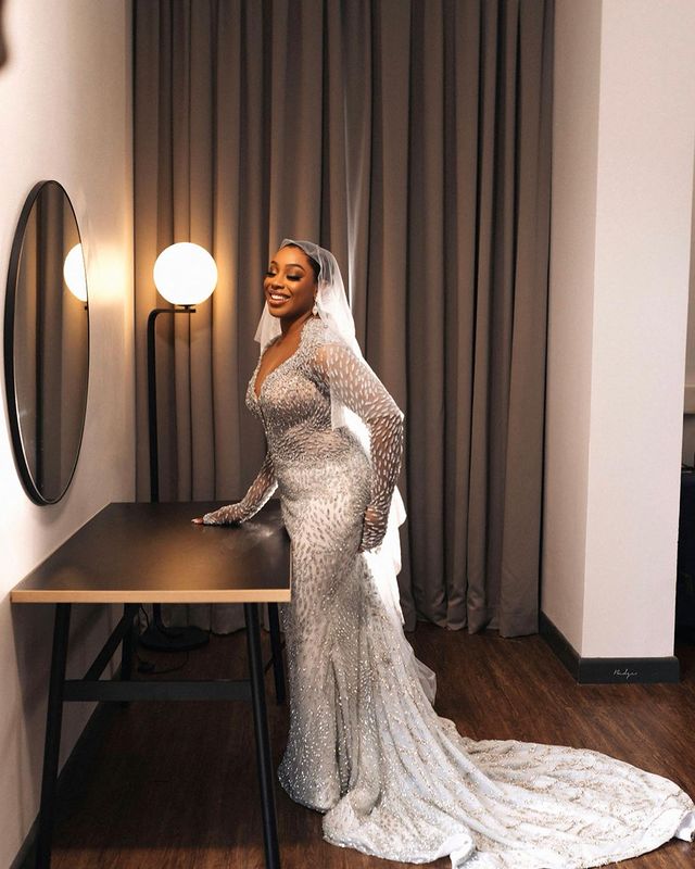 2023 Oct Arabic Aso Ebi Plus Size Mermaid Ivory Wedding Dress Sequined Lace Luxuirous Bridal Gowns Dresses ZJ79