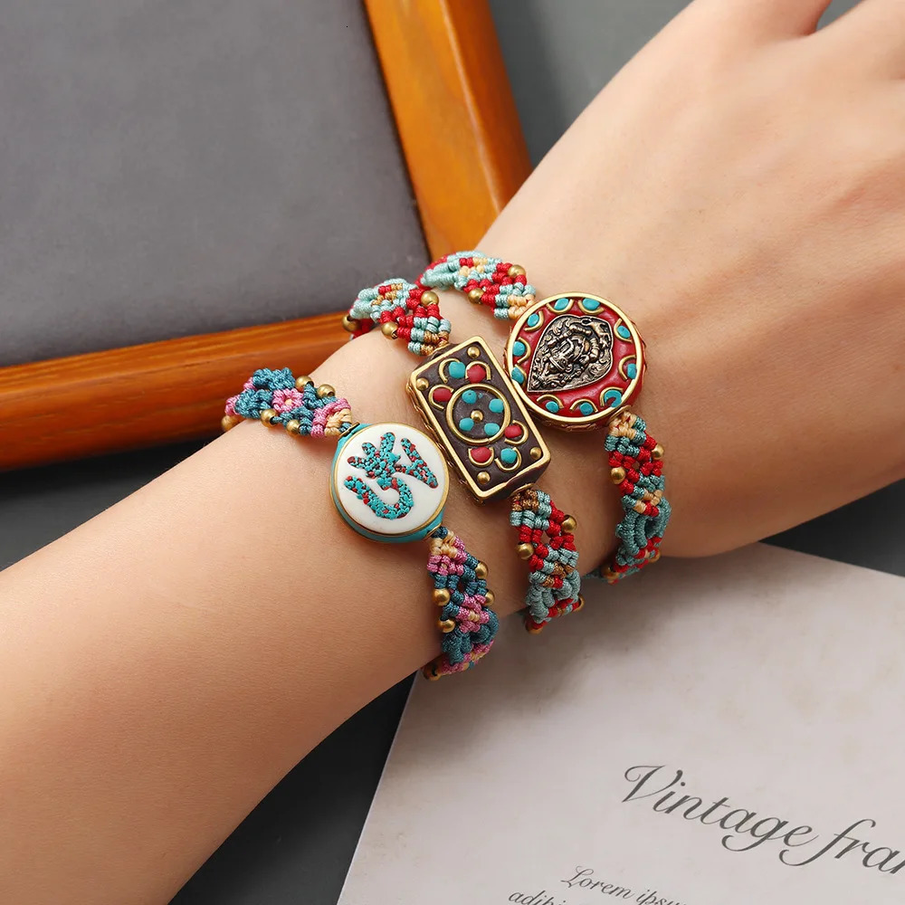 Charm Bracelets Bohemian Folk Style Nepal Bead String Retro Skew Knot Multicolored Rope Pure Hand Woven Glamour Bracelet Jewelry for Women 231009