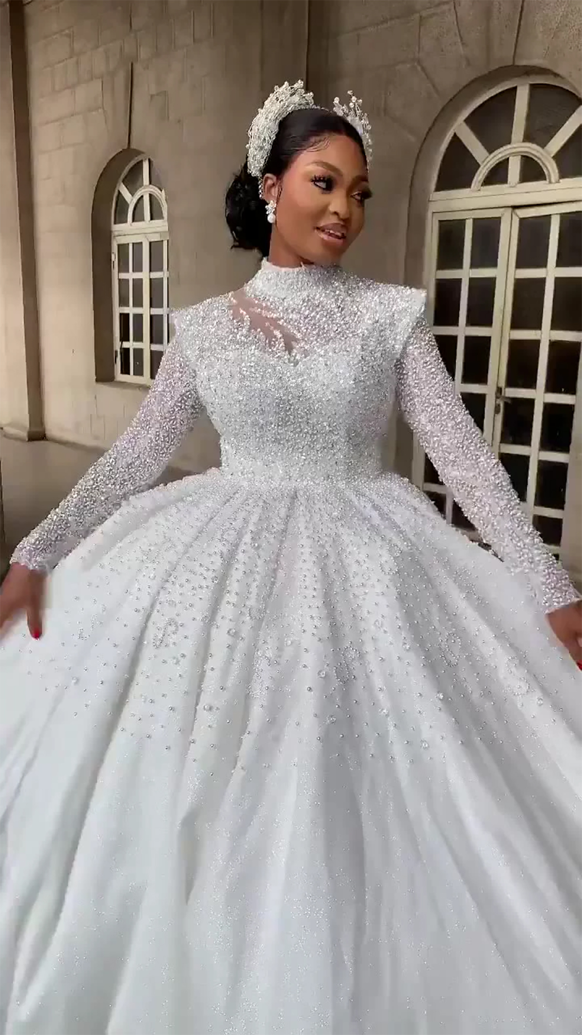 Luxury Sparkly Sequins Wedding Dress Classic Ball Gown Wedding Dress Modest Beading Long Sleeve Bridal Gowns Vestido De Novia