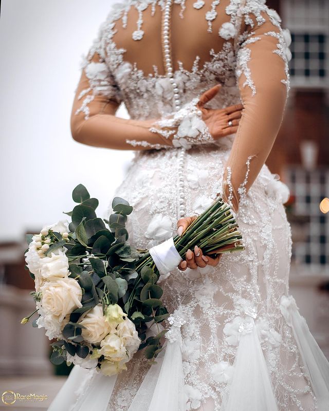 2023 Oct Arabic Aso Ebi Plus Size Lace Mermaid White Wedding Dress Beaded Hand Made Flowers Bridal Gowns Dresses ZJ066