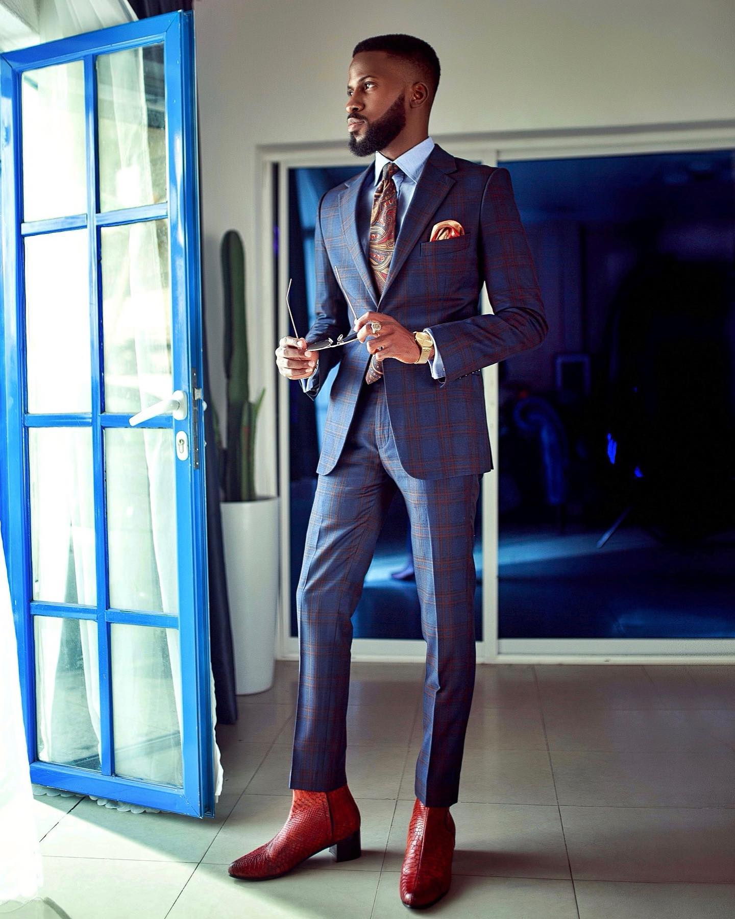 Handsome Checked Wedding Tuxedos One Button Mens Suits 2 Pieces Sets Blazers For Groomsmen Notched Lapel Formal Suit With Jacket And Pants