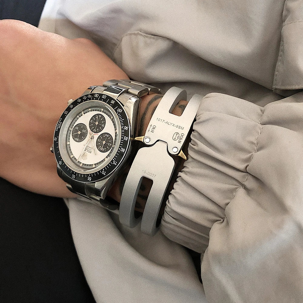 Charm Bracelets Alyx Bracelet TTitanium alloy 1 1 High Quality Version Track Men Women ALYX Cuff Bracelet 1017 ALYX 9SM 19-0007 231009