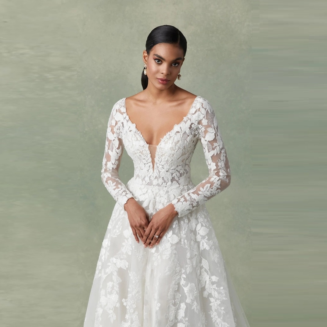 Elegant Wedding Dresses For Woman Plus Size Long Sleeves Applique Bride Gowns A-Line V-Neck Tulle Vestidos de Novia