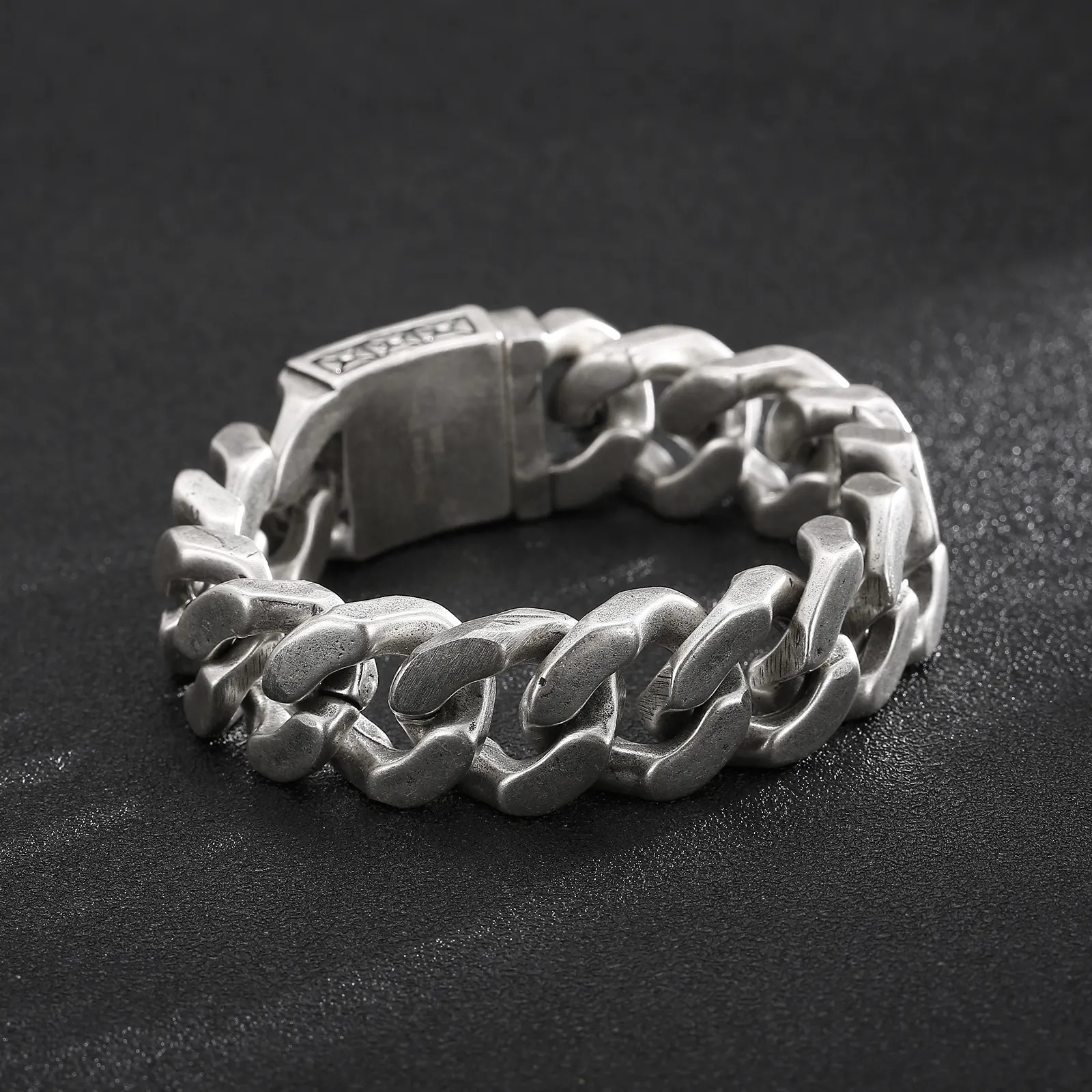 Charm Bracelets 20mm Big and Heavy Chunky Cuban Chain Bracelet Men With Devil Ghost Skull Charm Vintage Magical Jewelry Gift For Friends 231009