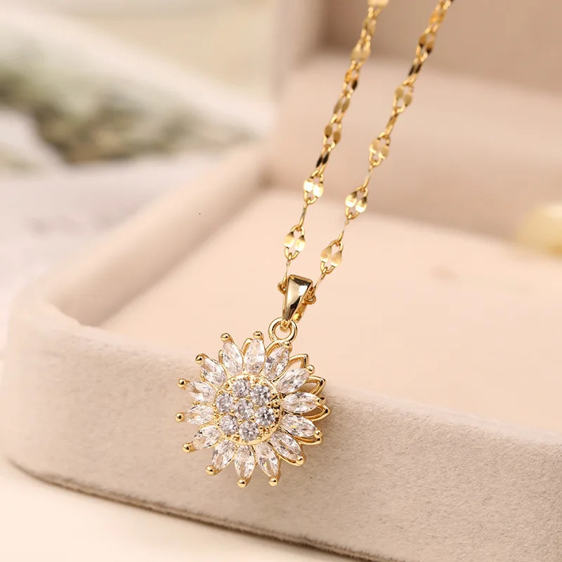 Chokers In Double layer Rotatable Sunflower Necklaces for Women Chain Choker Stainless Steel Jewelry Accessories Man Necklace Summer 231009