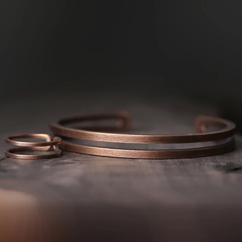 Charm Bracelets Pure Copper Handcrafted Metal Bracelet Rustic Vingtage Punk Unisex Cuff Bangle Carved Handmade Manmade Jewelry Men Women Gift 231009