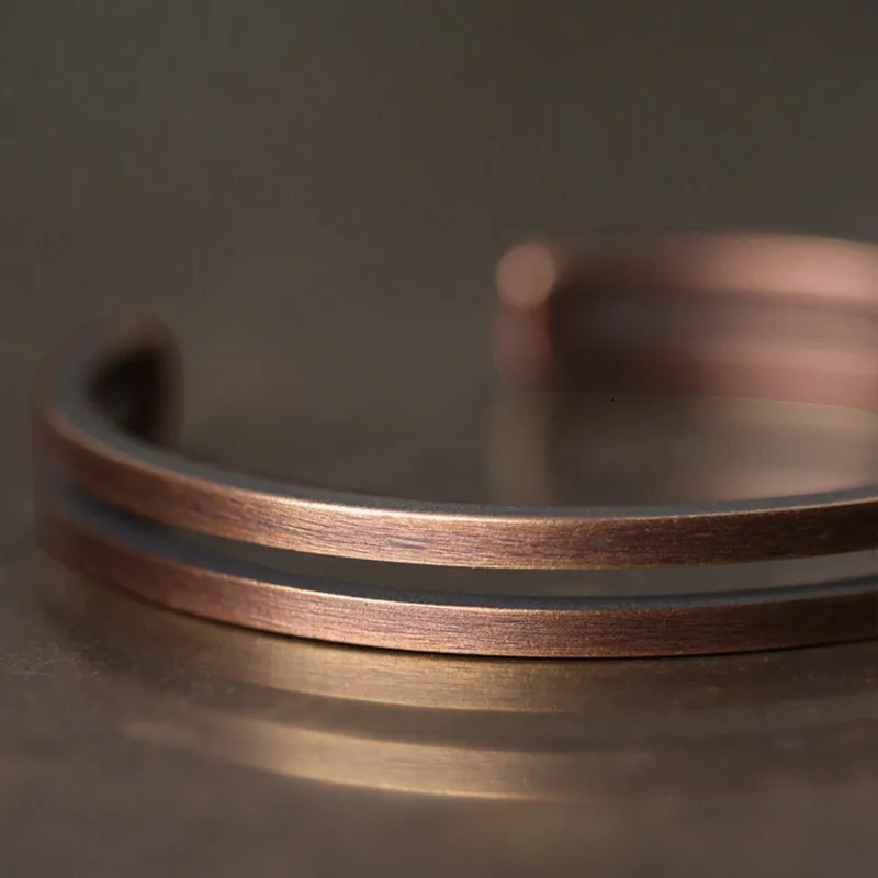 Charm Bracelets Pure Copper Handcrafted Metal Bracelet Rustic Vingtage Punk Unisex Cuff Bangle Carved Handmade Manmade Jewelry Men Women Gift 231009