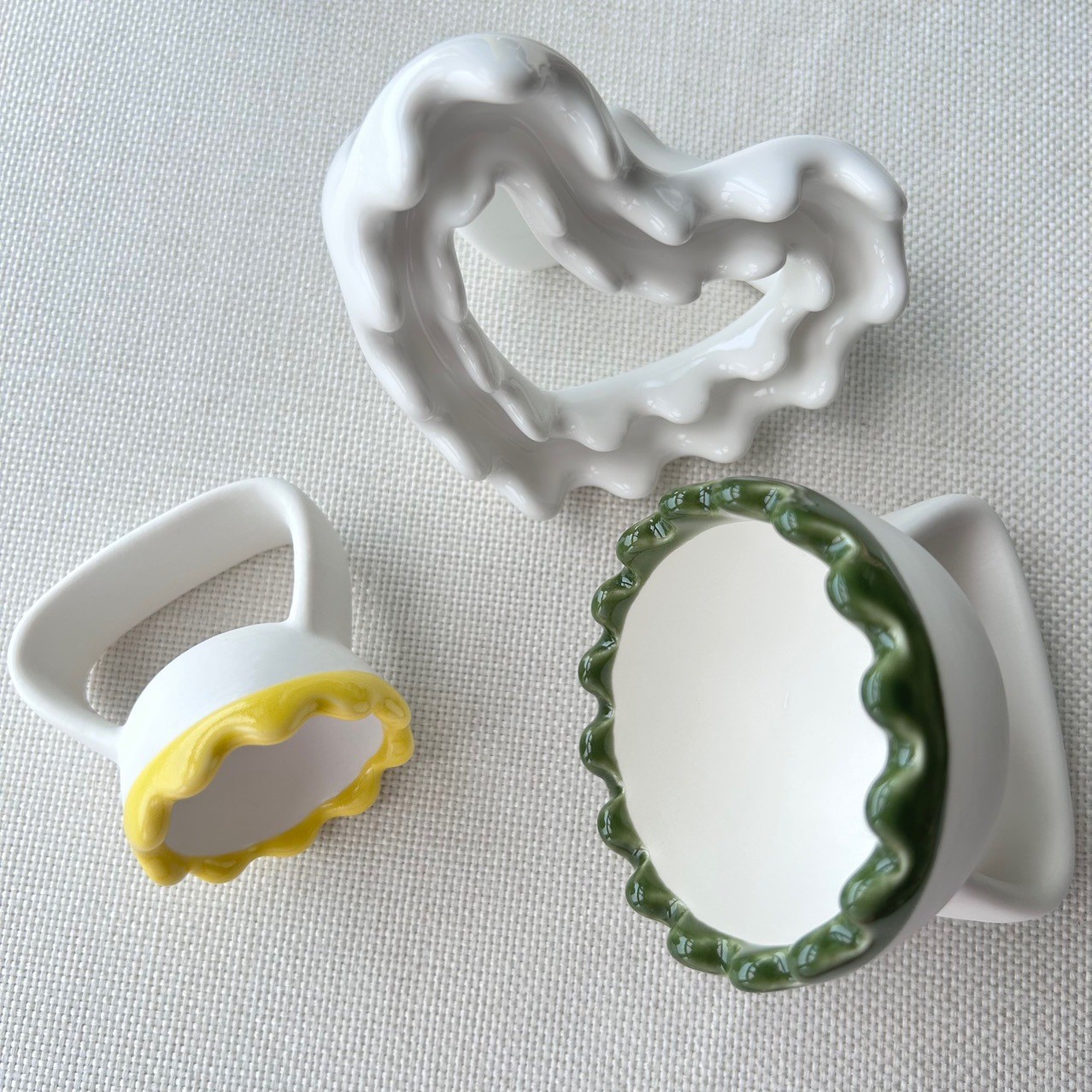 Handheld Ceramic Gua Sha Tool Face Lifting Neck Massage Health Skin Tighten Body Guasha Massager Acupuncture Scraping Beauty Products Herramienta Gua 