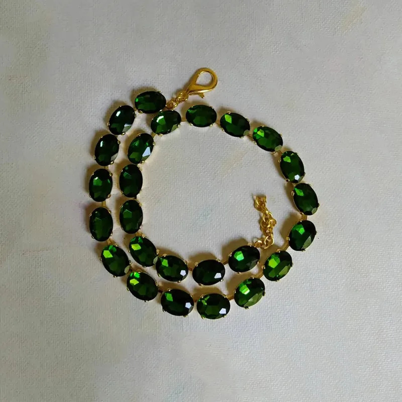 Chokers Spring Style Green Crystal Big Bib Necklace Fashion Statement Round Oval Square Glass Chain Jewelry Exaggerated 231010