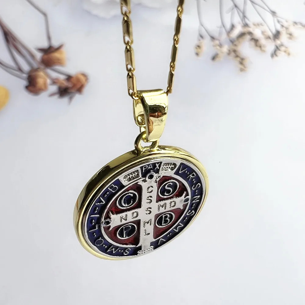 Chokers Promotion 22mm Religious Medals Necklace for Women San Benito Cross Choker Mother's Day Gift 231010
