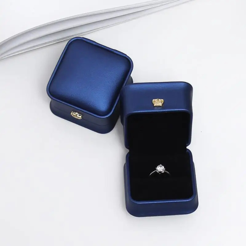 Jewelry Boxes Fashion Box Retro Multi Colors Ring Earrings Pendant Velvet Wedding Engagement Bridal Display Packaging Gift 231011