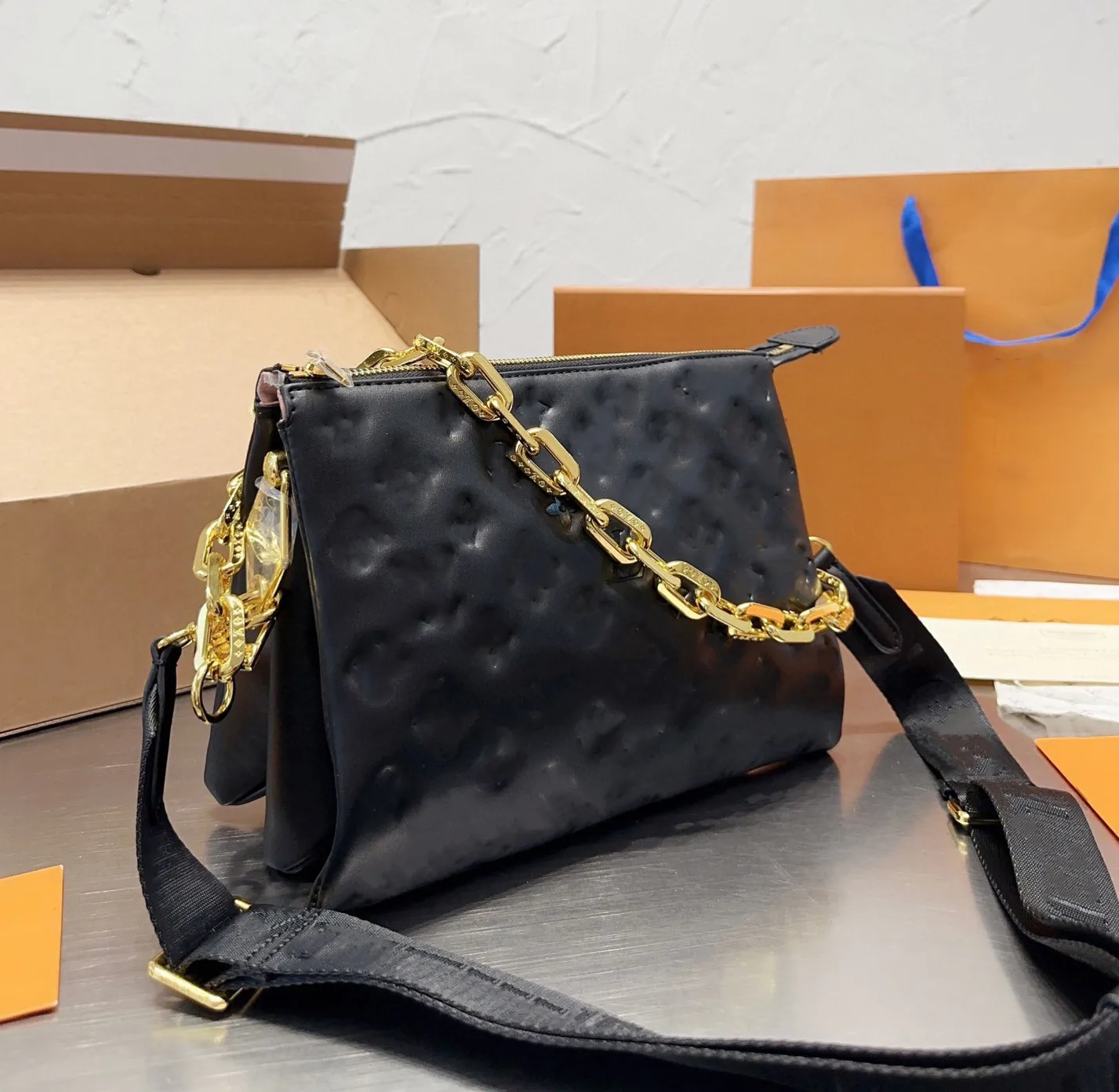 Designer bag Coussin PM Crossbody Bag Gold Chain purse women Genuine tote bag Shoulder Bags wallets Wide straps embossing Letters Removable straps