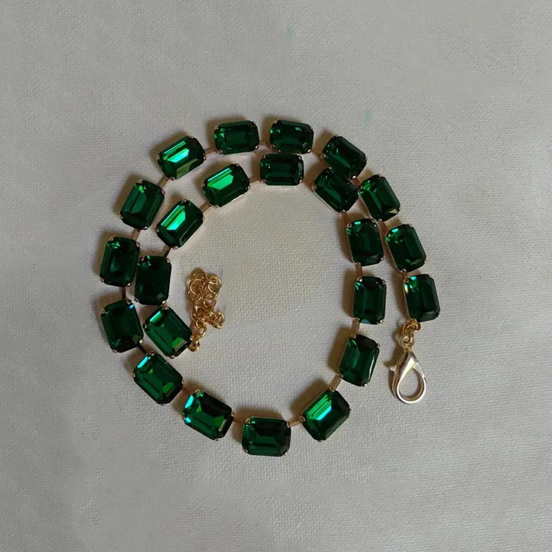 Chokers Spring Style Green Crystal Big Bib Necklace Fashion Statement Round Oval Square Glass Chain Jewelry Exaggerated 231010