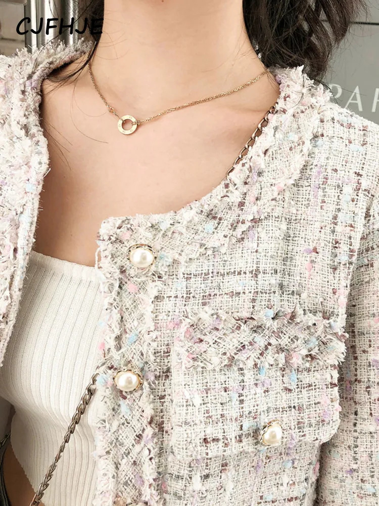 Women's Jackets CJFHJE Fashion Spring Women French High Quality Single-Breasted Tweed Woolen Coat Round Neck Long Sleeve Tassel Jacket 231010