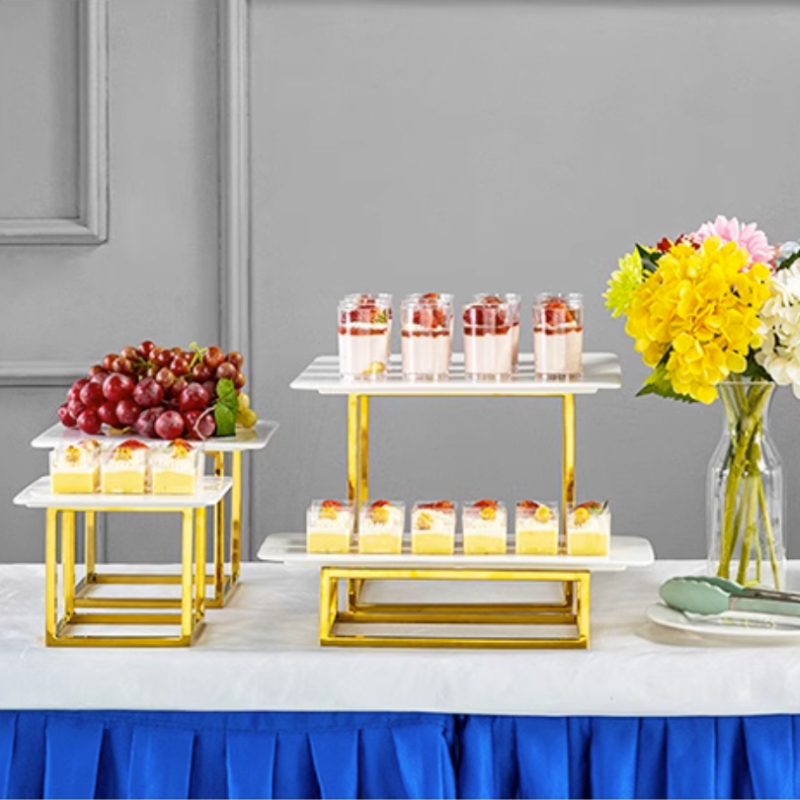 16PCS Shiny Gold Cake Stand With White Trays Buffet Plates Candy Decoration Holder Wedding Table Centerpieces Dessert Holder Pastry Cookie bread food 