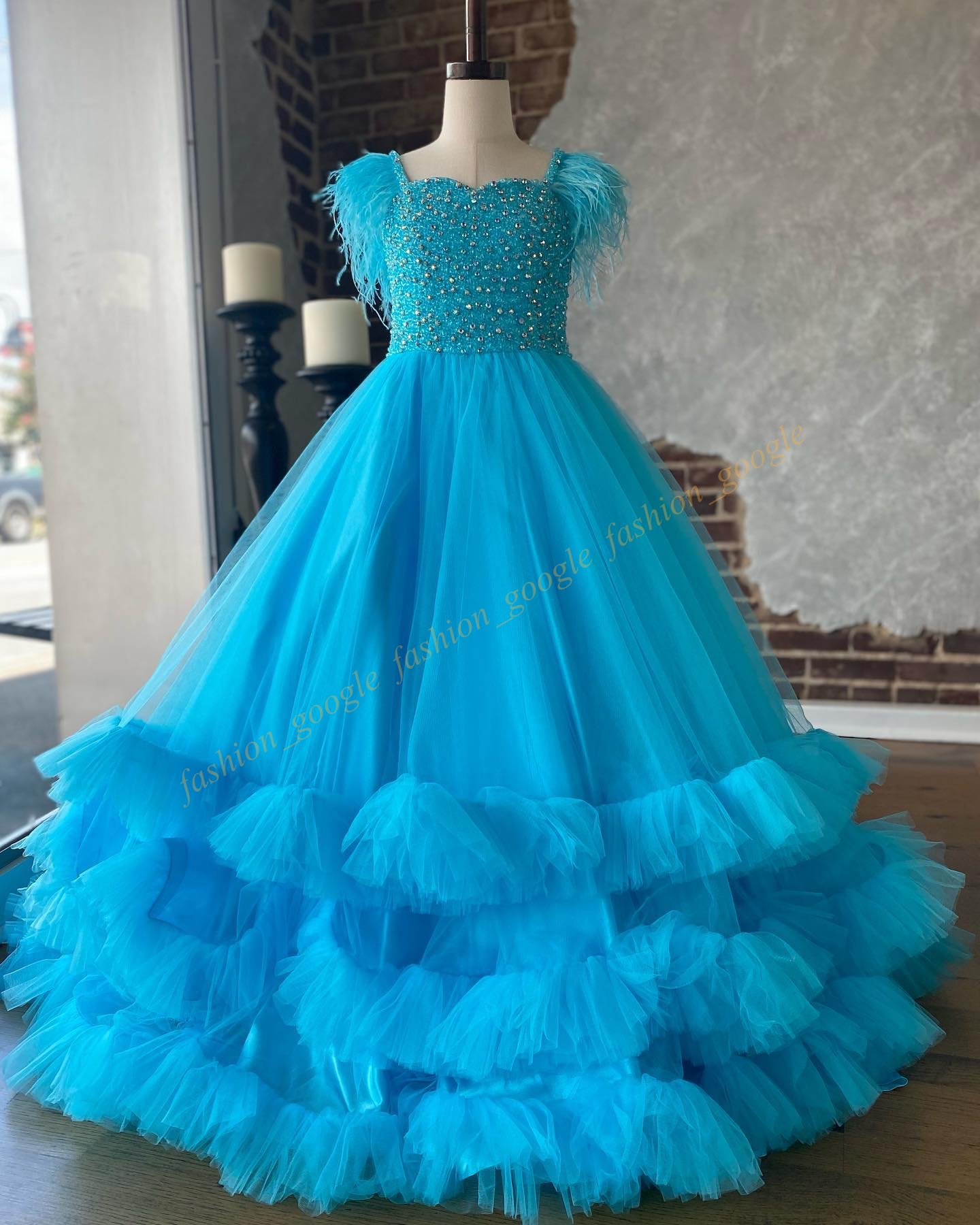 Bubblegum Girl Pageant Dress 2025 Feather Shoulder Crystal Tiered Aqua Tulle Little Kid Fun Fashion Runway Drama Cocktail Party Gown Toddler Teen Pret