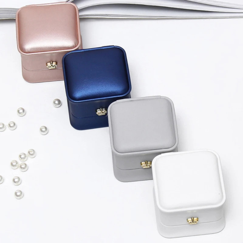 Jewelry Boxes Fashion Box Retro Multi Colors Ring Earrings Pendant Velvet Wedding Engagement Bridal Display Packaging Gift 231011
