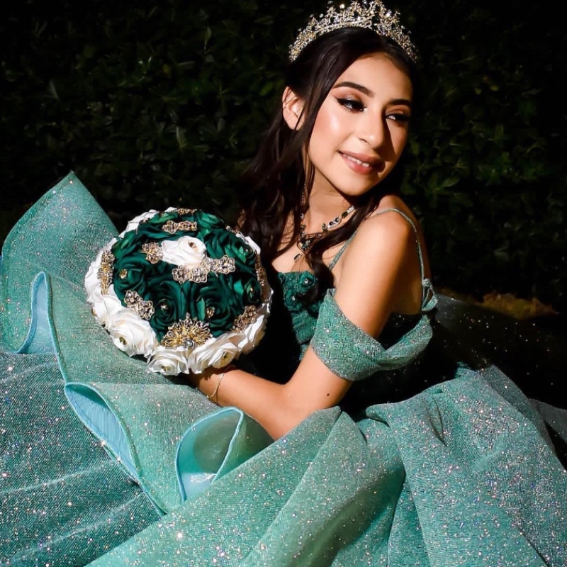 Green Shiny Off The Shoulder Ball Gown Quinceanera Dresses For Girls Sparkly Beaded Flower Birthday Party Gowns Lace Up Back
