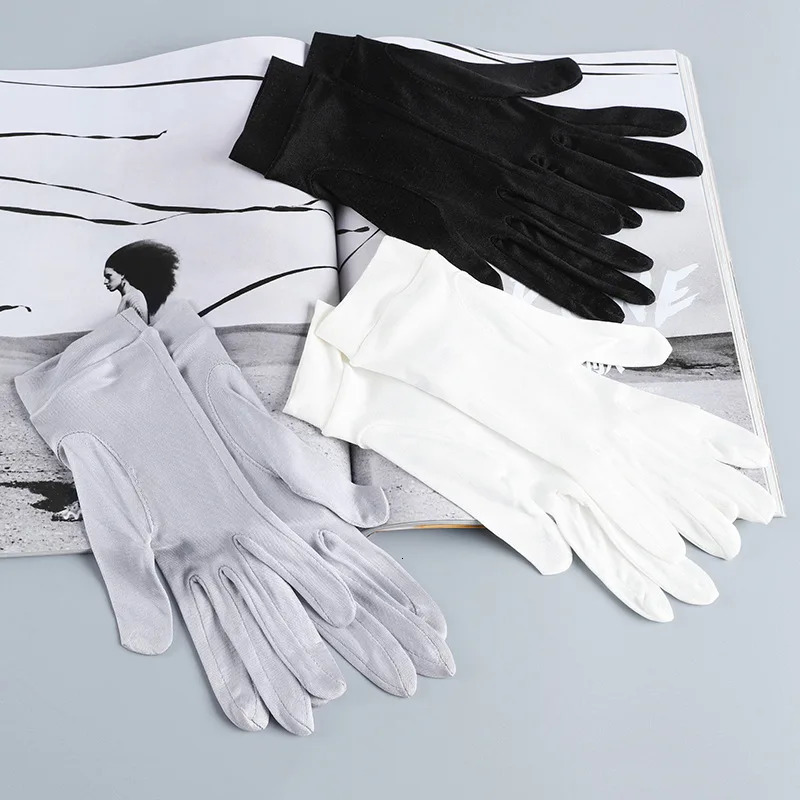 Five Fingers Gloves 100 Natural Mulberry Silk Female Summer Thin Breathable Sleep Moisturizing Touch Screen Driving Sunscreen Mittens A60 231010