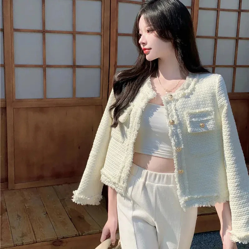 Women's Jackets Tassel White Single Breasted Tweed Woolen Coat Casual O-neck Elegant Jacket Outwear Autumn Korean Women Jacket In Outerwears 2310