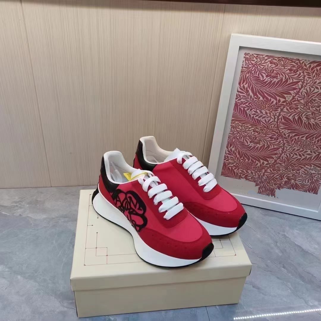 2023 Luxurys Designer Men's Fashion Training Shoes Women's Four Seasons Youth Shoes Fashion Travel Little White Shoes Couple Shoes xsd00001