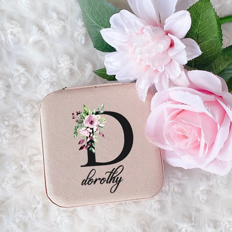 Jewelry Boxes Personalized Jewellery Box Anniversary Bride Bridesmaid Girlfriend Bachelorette Party Gift Custom Name Travel Case 231011