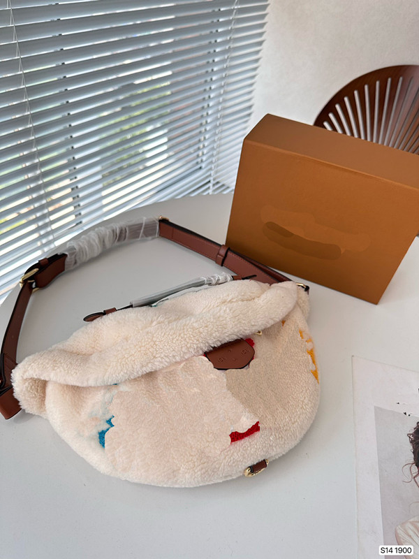 Designer Women's Lamb Wool Fashion Classic Men's Multifunctional Large Capacity Waistpack Trendy bag