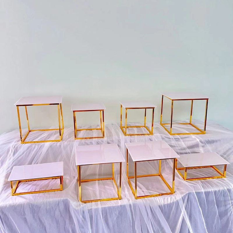 16PCS Shiny Gold Cake Stand With White Trays Buffet Plates Candy Decoration Holder Wedding Table Centerpieces Dessert Holder Pastry Cookie bread food 