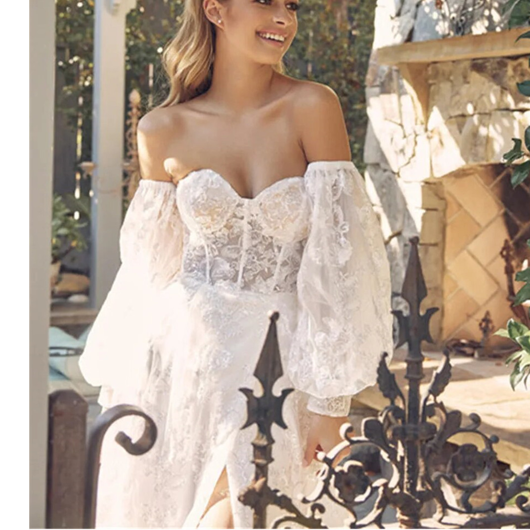 Luxurious Off-The-Shoulder Floor-Length Gowns Elegant Lace Bridal Gown Classic Chiffon Wedding Dress Vestido De Noiva