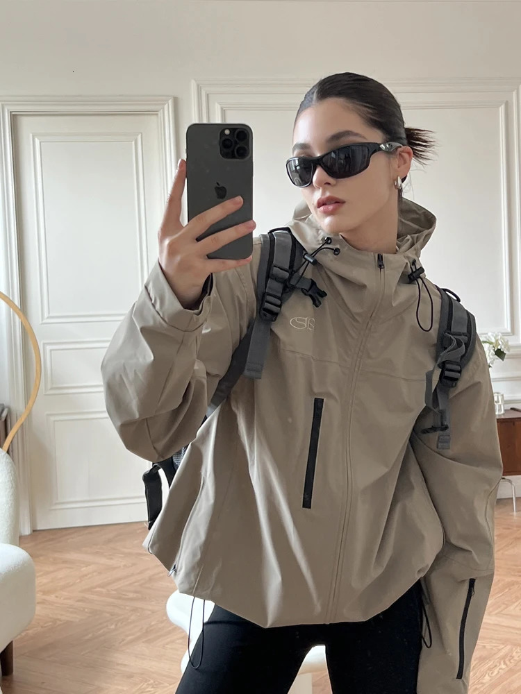Women's Jackets Autumn Outdoor Jacket Women Vintage Hooded Windbreaker Ladies Casual Loose Zipper Jackets Female Neutral Style Sporty Coat 231010