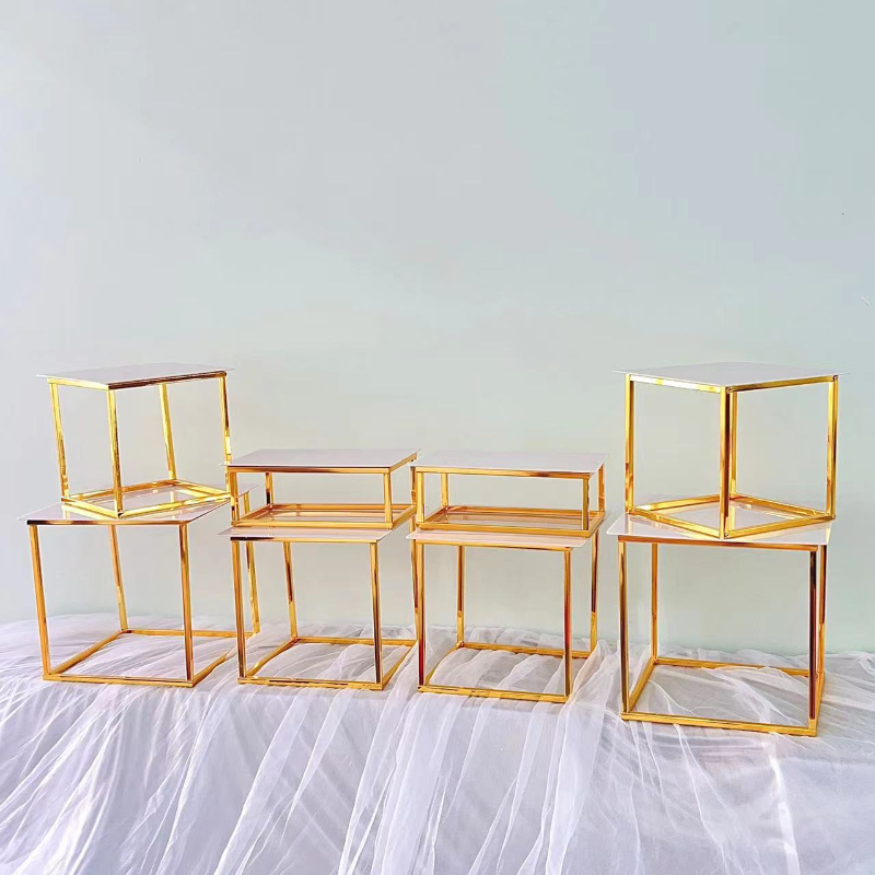 16PCS Shiny Gold Cake Stand With White Trays Buffet Plates Candy Decoration Holder Wedding Table Centerpieces Dessert Holder Pastry Cookie bread food 