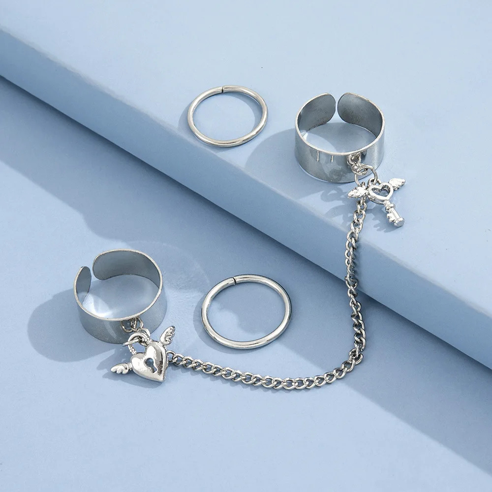 Solitaire Ring Korean Fashion Jewelry Gothic Love Key Lock Chain Simple Plain Rings For Women Engagement Anillos Wholesale 231011