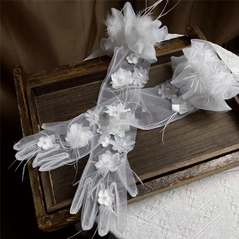 Five Fingers Glove's Elegant Flower Feather Long Mesh Glove Female Spring Summer Vintage Sunscreen Driving Pograph Party R2117 231010