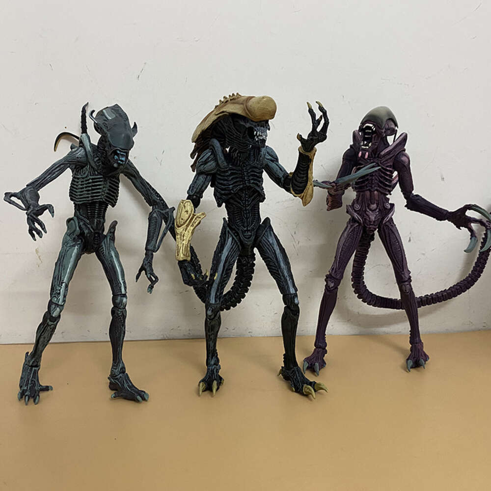 Mascot Costumes Neca Figure Alien Vs Predator Chrysalis Arachnoid Razor Claws Alien Warrior Alien Action Figure Model Toys Bookshelf Decor Gift