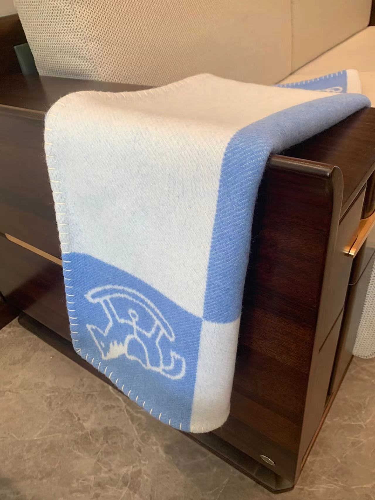 Gift Kids Child Baby Gift H KIDS Blue Design Blanket Blue Kids Girls Boys Blankets and Cushion 100&140cm Letter Blankets BOY GIRL 90%WOOL Home Sofa Bl