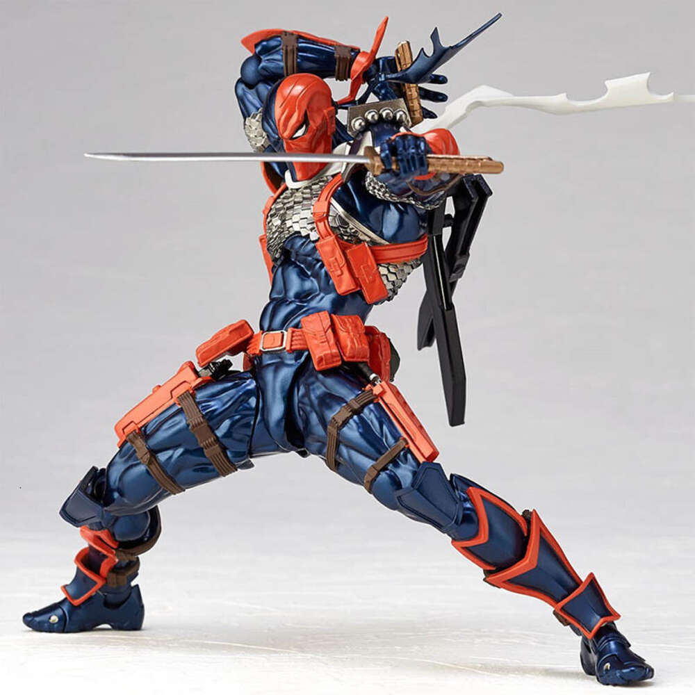 Mascot Costumes Deathstroke Figure Amazing Yamahi Revoltech Series No.11 the Dark Knight Bruce Wayne Action Figure Collection Model Toy Gifts
