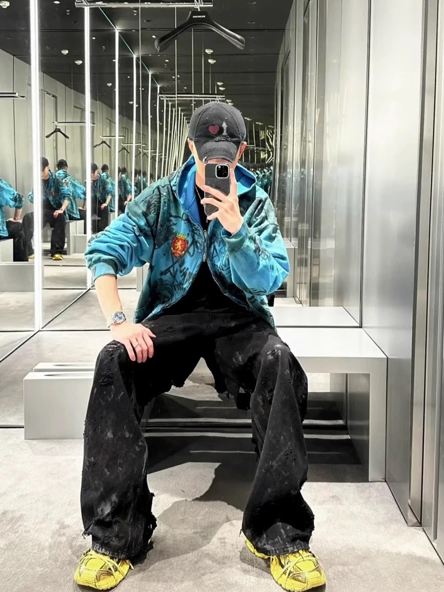 Original bale Washed Loose Dyed Torn Dirty Jeans Graffiti Torn Holes Jeans Distressed High Street Casual Jeans Loose Men Hiphop Jeans