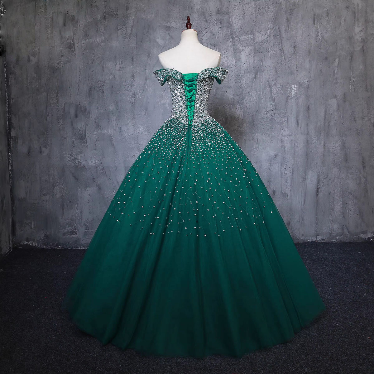 Hunter Prom Dresses Evening Dress Ball Gown Off Shoulder Sleeveless Shining Sequins Floor Length Runway Party Dresses Real Pictures