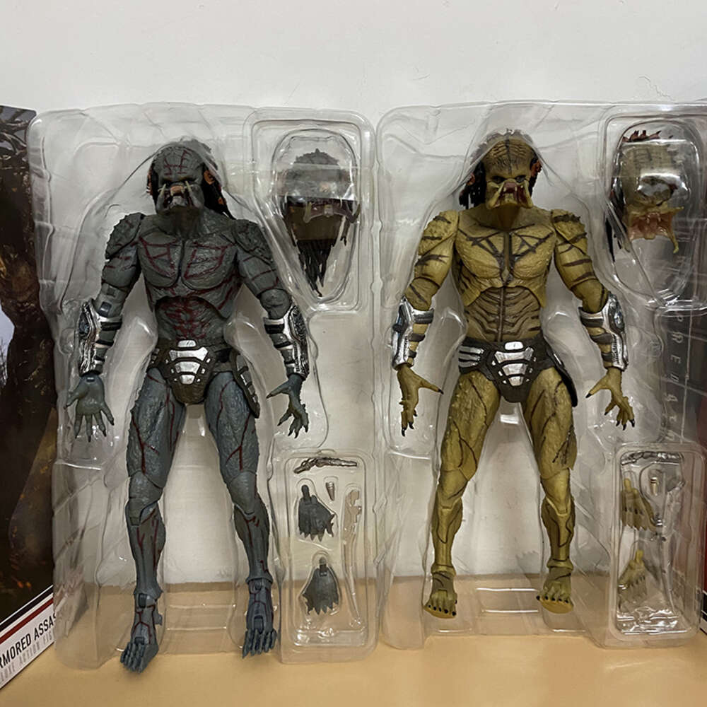 Mascot Costumes Neca Figure Armored Assassin Ultimate Fugitive Predator Figure Unmasked Pvc Action Figure Model Toys Joint Movable Doll Present