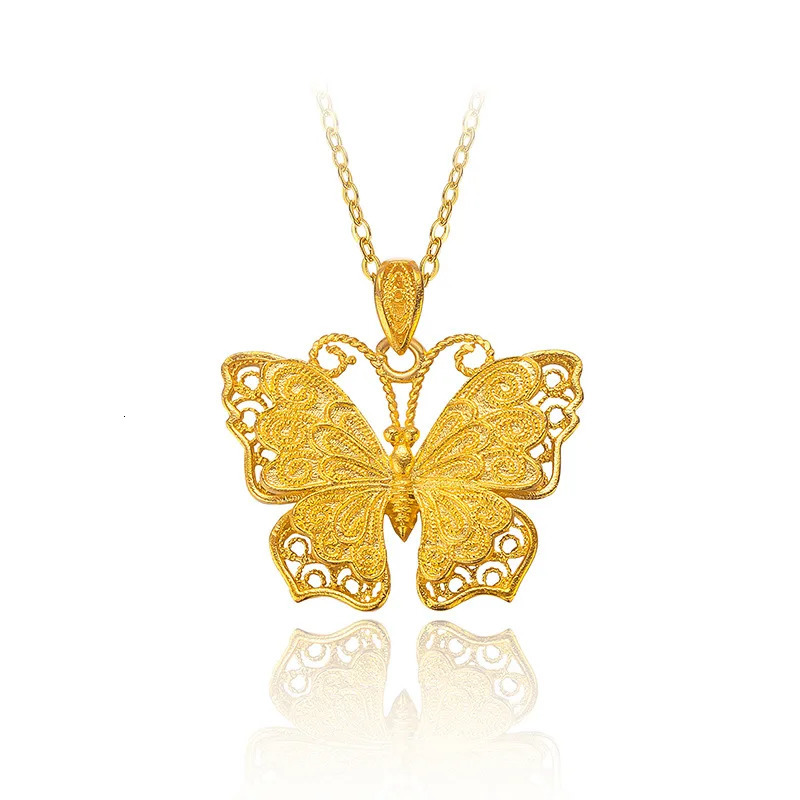 Pendant Necklaces Real 18K Gold Hollow Butterfly Necklace Lavicle Chain for Women Bride Pure 999 Chains Fine Jewelry Gifts 231012
