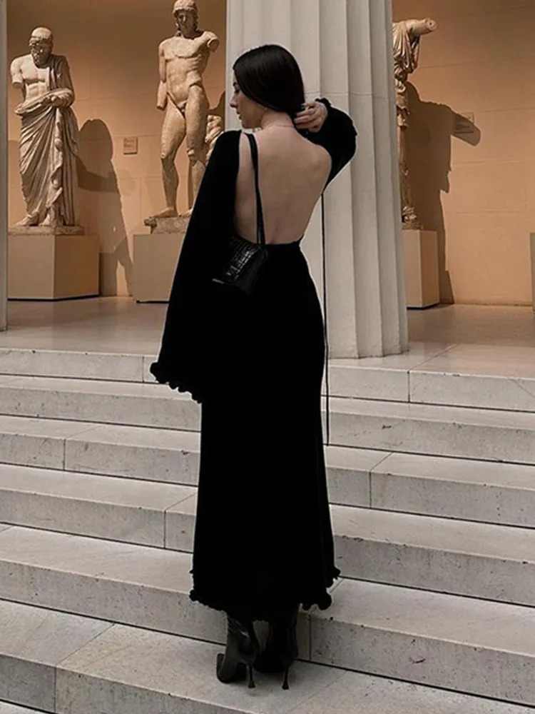 Urban Sexy Dresses Elegant Summer Knitted Maxi Dress Long Sleeve Casual O-neck Holiday Beach Dresses Backless Evening Party Night Club Vestidos 231011