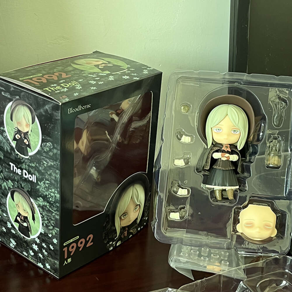 Mascot Costumes 1992 Lady Maria of the Astral Clocktower Figma Action Figure Anime 1279 Bloodborne Figure Model Toys Bookshelfornament Decor