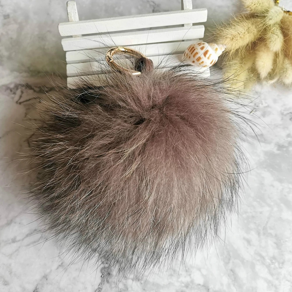 Keychains Lanyards Big 15cm Fluffy Real Fur Ball Pom Poms Natural Pompom Leather Strap Keychain Key Chain Ring Pendant For Women Charm f278 231012